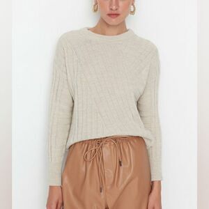 Trendyol Crewneck Sweater sz Sm